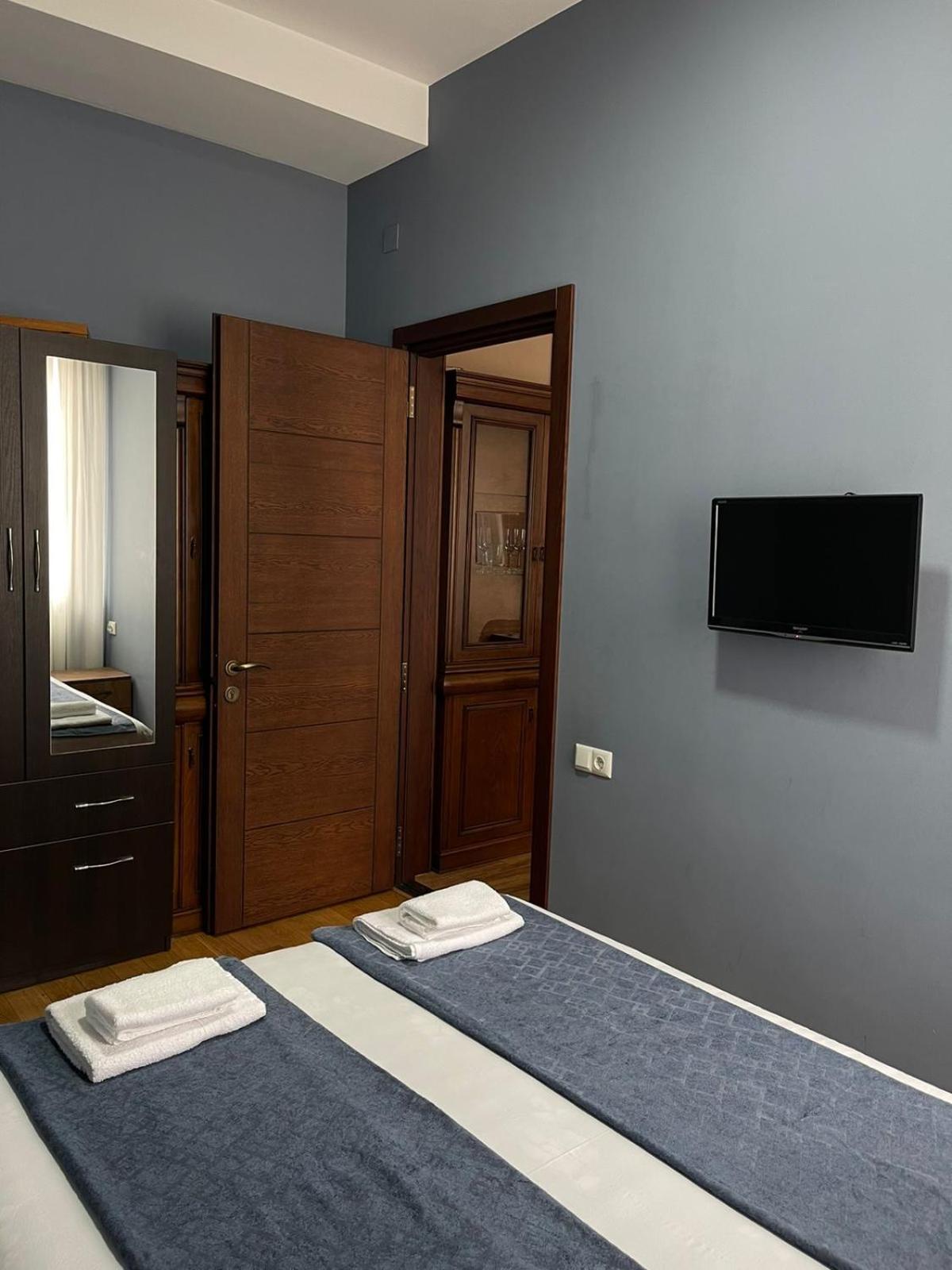 Apartment Anzi บาทูมิ ภายนอก รูปภาพ