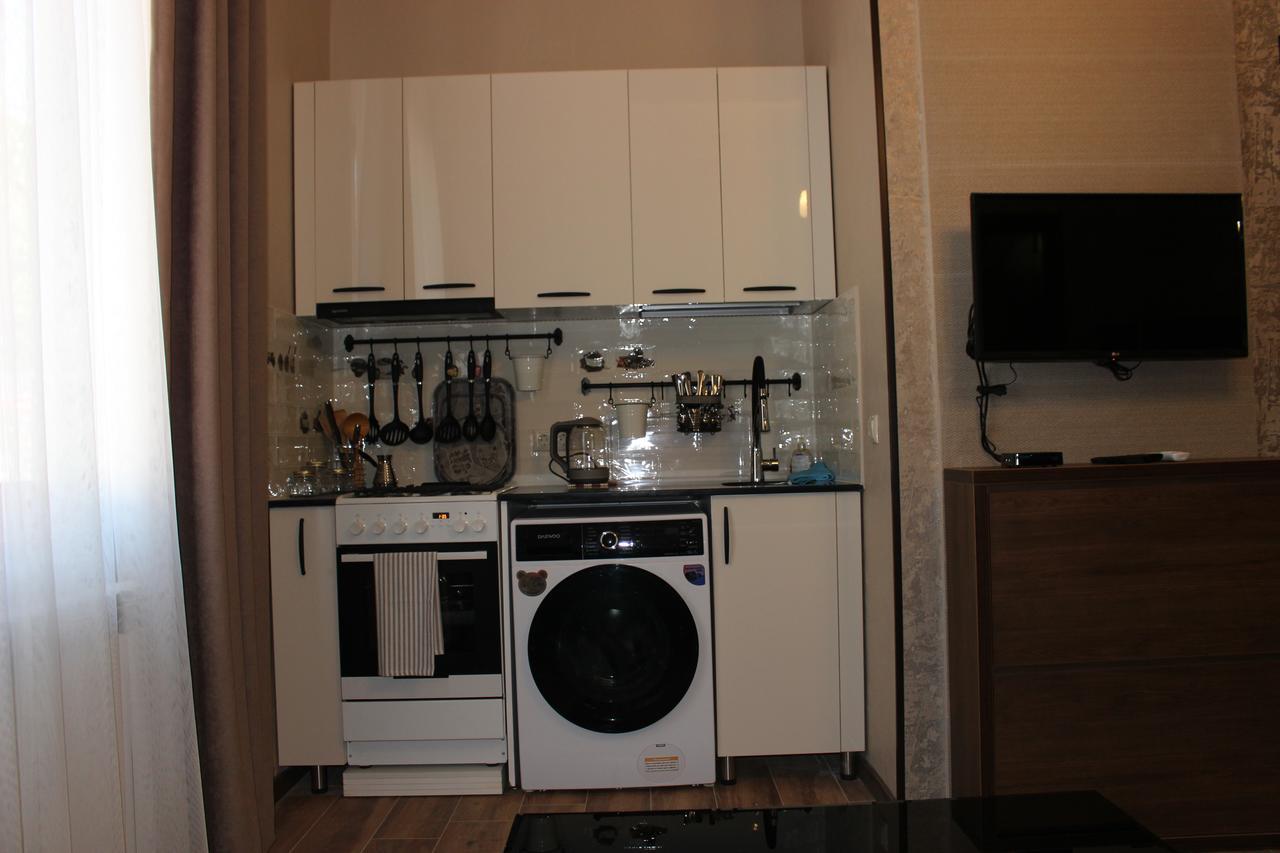 Apartment Anzi บาทูมิ ภายนอก รูปภาพ